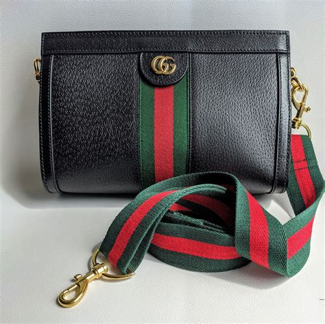 gucci bag with red strap